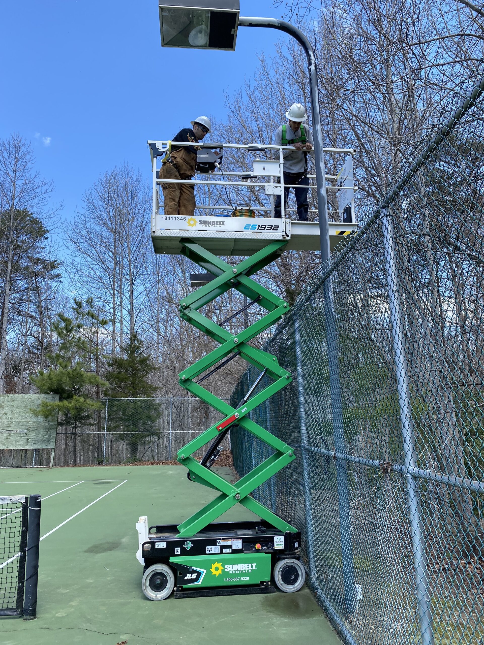 Light Pole Painting (Parking Lots and Tennis Courts) Pro 1 Sealcoating